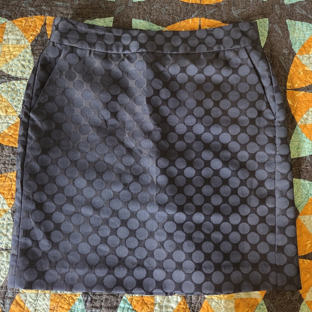 Women's Banana Republic Navy Polka Dot Pencil Skirt Size 10
